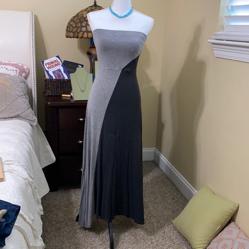 Awesome strapless dress